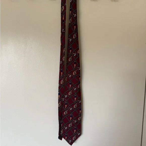 100% Silk Burgundy Golf Motif Neck Tie - Picture 4 of 6